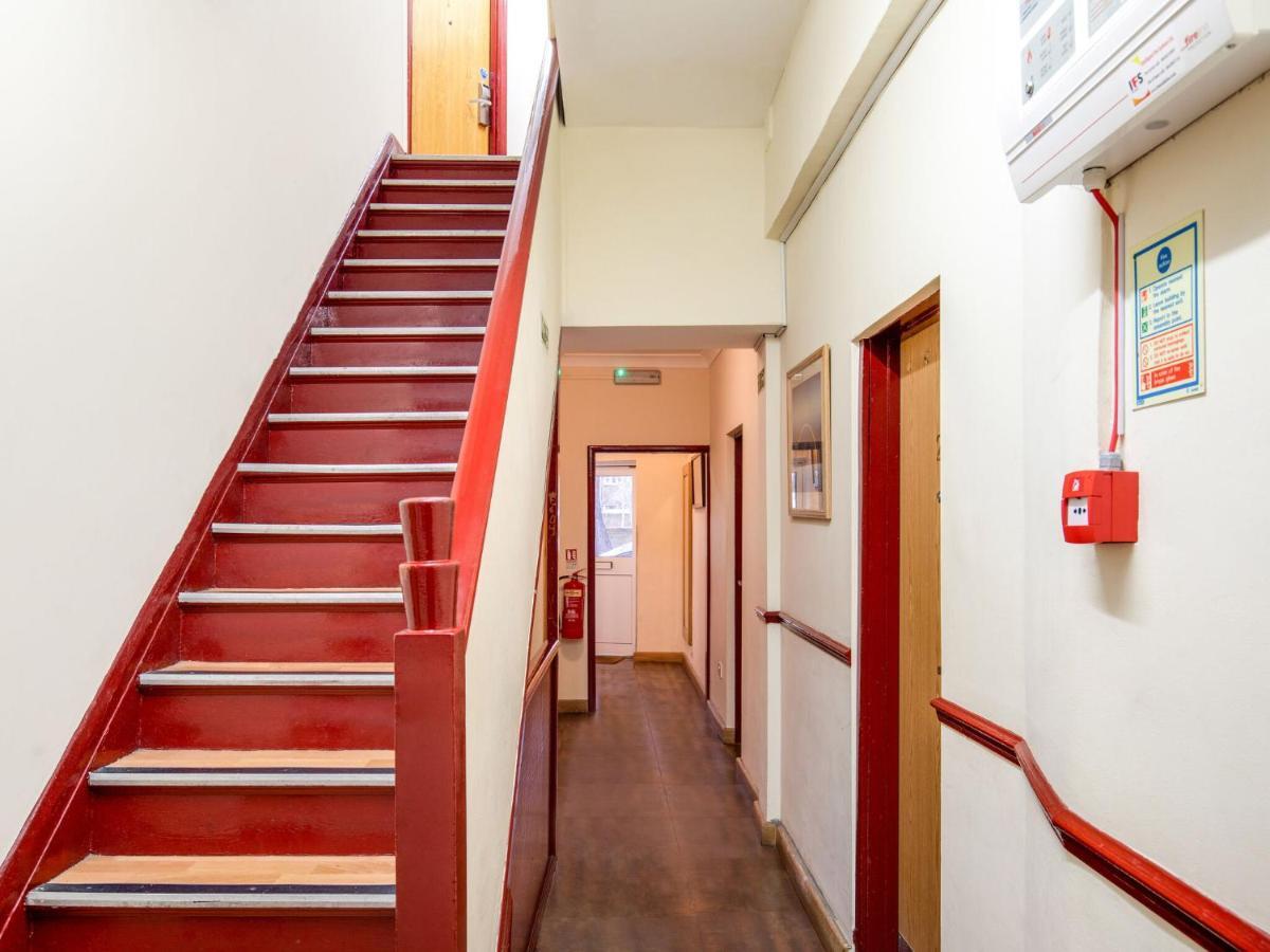 Lovely Studio In London With Patio Eksteriør bilde